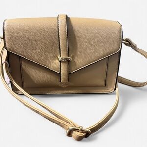 🤎 Tan Mini Crossbody Bag – NWT | Clean Girl Aesthetic